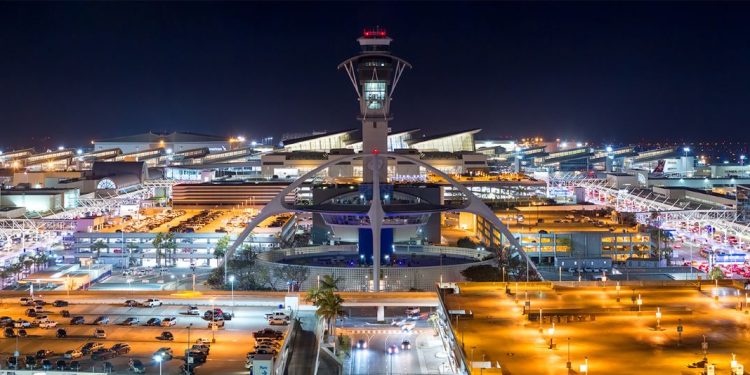 Dünyanın en büyüklerinden Los Angeles Havalimanı’nı belediye yönetiyor