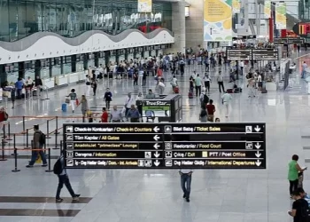 Uçakla seyahat eden yolcu sayısı 185 milyona ulaştı