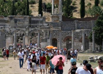 Türkiye’ye 10 ayda 50 milyon 217 bin turist geldi