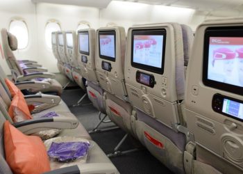 Emirates uçaklarının koltuklarını spor ayakkabısına dönüşecek