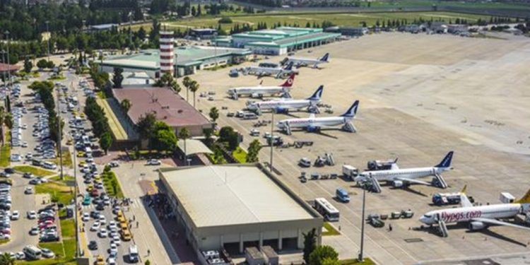 ‘Adana Şakirpaşa Havalimanı kapatılmamalı’