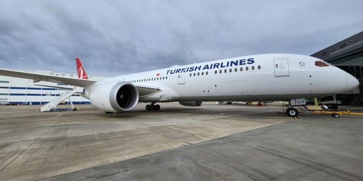 THY’nin yeni Dreamliner’ı uçuş testinde