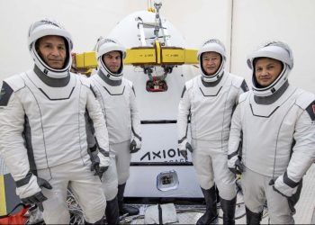 Türk astronot Gezeravcı 14 gün uzayda kalacak