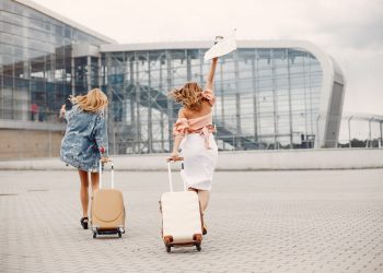 Yurt dışında tatil daha avantajlı