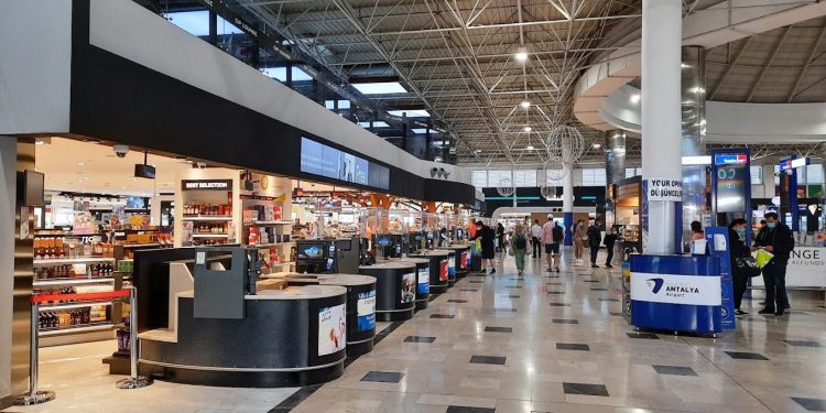 Antalya Duty Free’de ‘Harca Kazan’ kampanyası