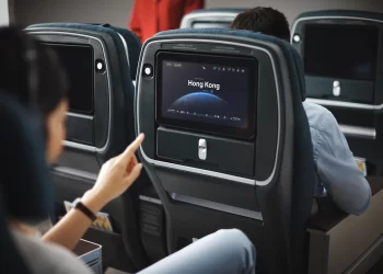Cathay Pacific sinema salonu gibi oldu