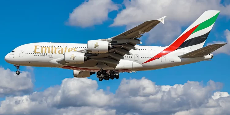 Türbülansa giren Emirates uçağında korkulu dakikalar