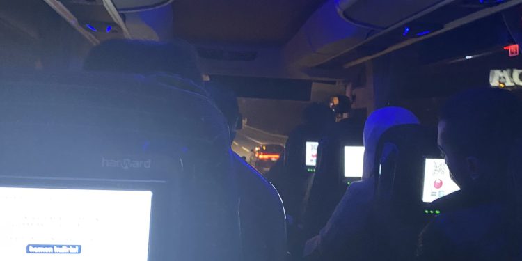 HAVAİST otobüslerindeki led ekran reklamlarına yolcular tepkili