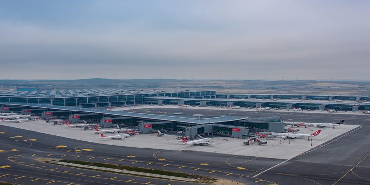 İGA’da 100’üncü havayolu heyecanı