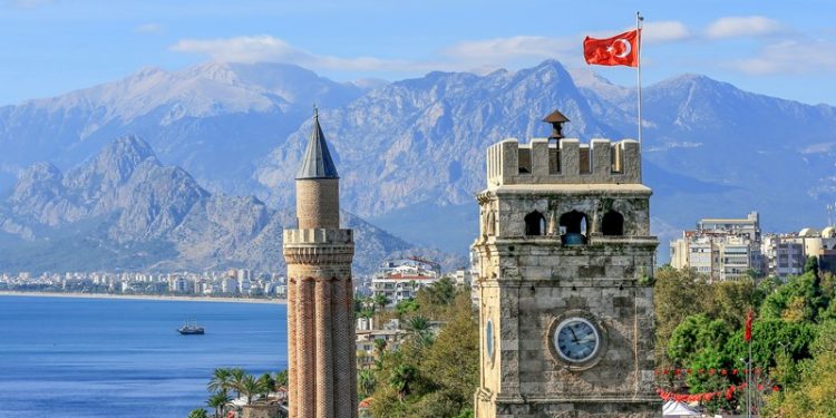 Antalya turizmde tüm zamanların rekorunu kırdı