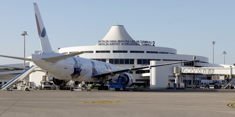 Antalya Havalimanı’nın yolcu kapasitesi 82 milyona ulaşacak