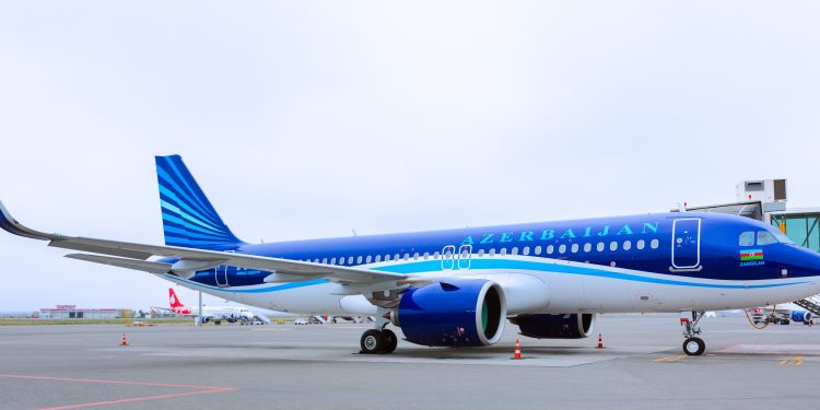 Azerbaycan Havayolları Londra’ya uçuş başlatacak