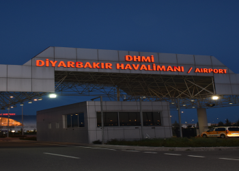 Diyarbakır Havalimanı kışın soğuk yazın sıcak