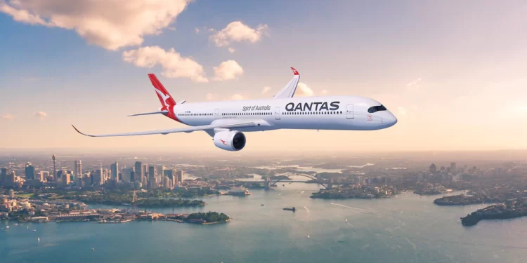 Qantas Filistin bayrağı rozeti takan hostesleri işten çıkaracak mı?
