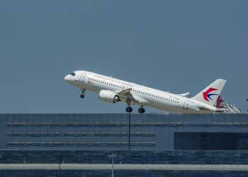 Çin uçağı COMAC C919 Singapur Airshow’a görücüye çıkacak
