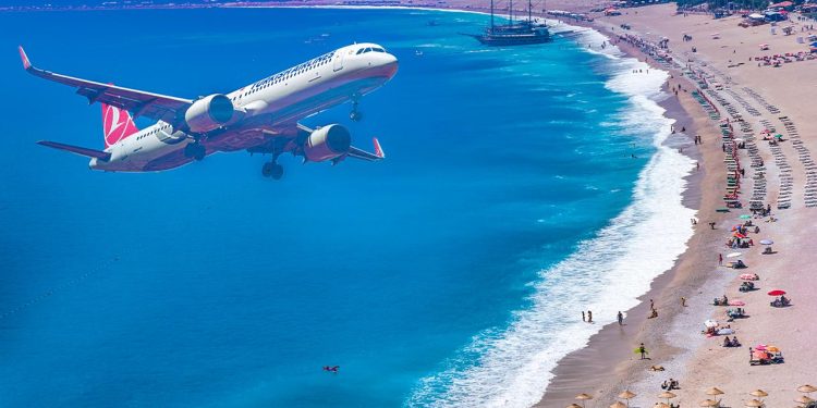 56,4 milyon kişi turizm merkezlerine uçtu