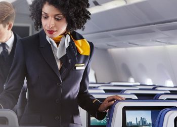 Lufthansa hosteslerine ‘ustalık diploması’ şartı getirildi