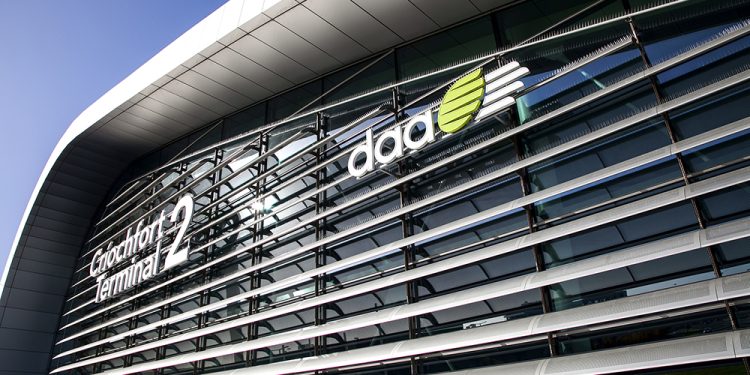 ABD’li ve İngiliz havayolları Dublin Havalimanı’na rest çekti