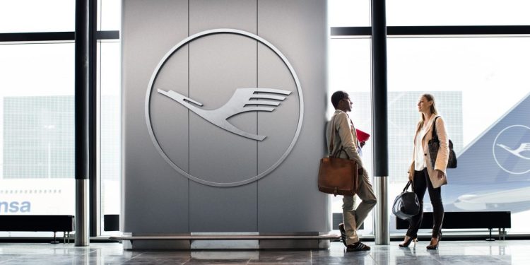 Lufthansa yer personeli 1 günlük greve gidecek