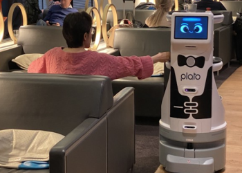 Havalimanı hizmetçi robotu test edilmeye başlandı