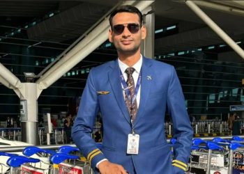 Sahte pilot havalimanında yakalandı