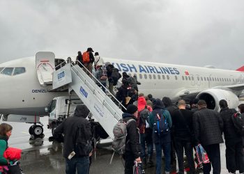 Bayram tatilinde 6,8 milyon kişi uçtu