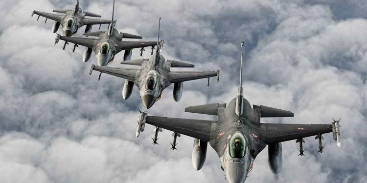 F-16 ile yapay zekalı ‘it dalaşı’