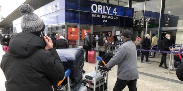 Orly ve Charles de Gaulle havalimanlarında yarın grev var
