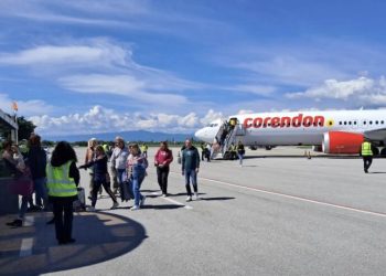 Ohrid Havalimanı sezona Hollandalı turist kafilesiyle merhaba dedi