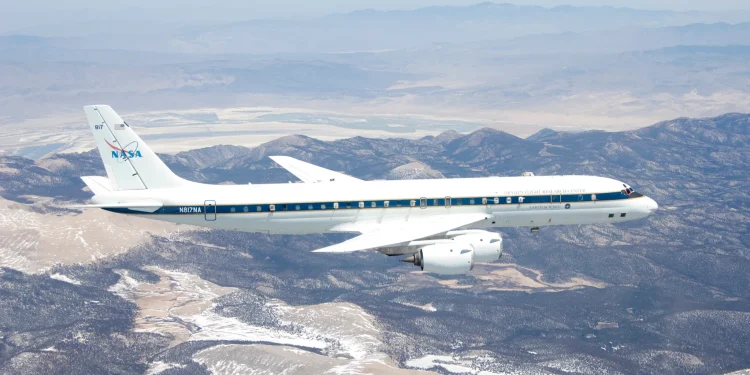 NASA’nın 37 yıllık emektarı ‘Uçan laboratuvar’ son uçuşunu yaptı