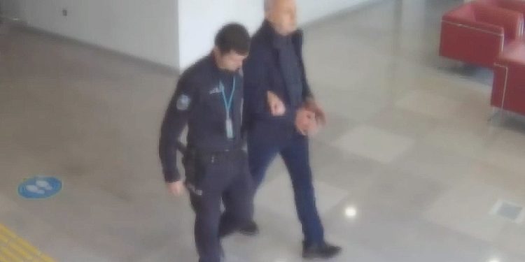 Yavuz Çizmeci, İstanbul Havalimanı’nda sahte kimlikle yakalandı