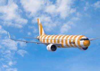 Uçaktaki 70 yolcu aniden kustu ve ishal oldu