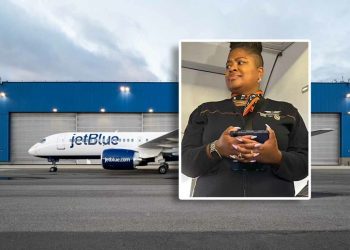 Hostesin Filistin bayraklı rozeti Yahudi yolcuyu rahatsız etti