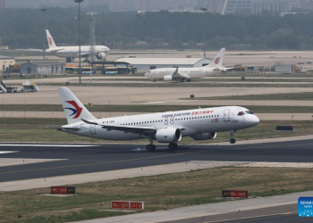 Emirates Çin uçağı mı alacak?