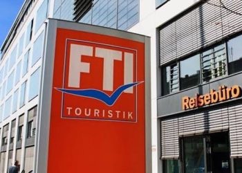 Alman turizm devi iflas etti