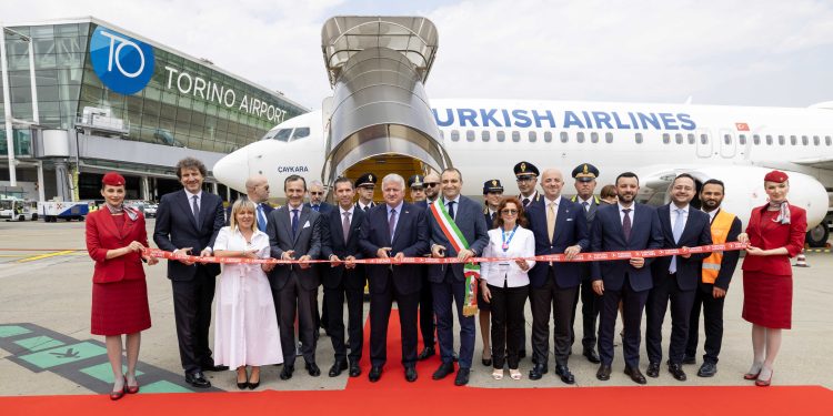 THY’nin Torino uçuşları başladı