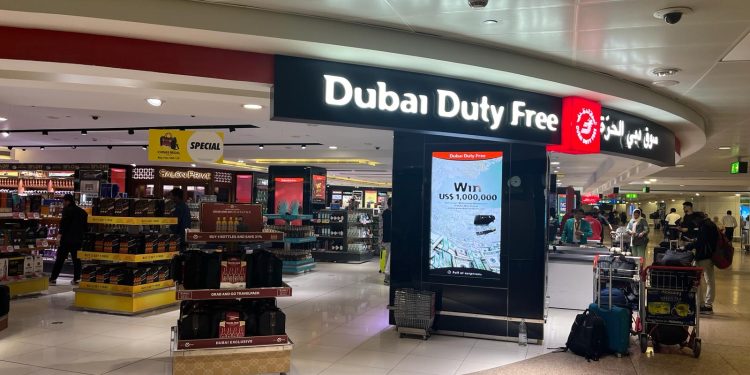 Dubai Duty Free Rus Rublesi’ni kabul etmeye başladı