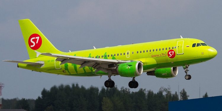Rus S7 Havayolları 100 adet Tu-214 uçağı alıyor