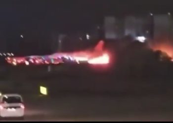 Antalya Havalimanı’nda uçakta yangın