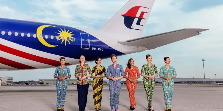 Malezya Havayolları’ndan ‘Sarong Kebaya’ şovu