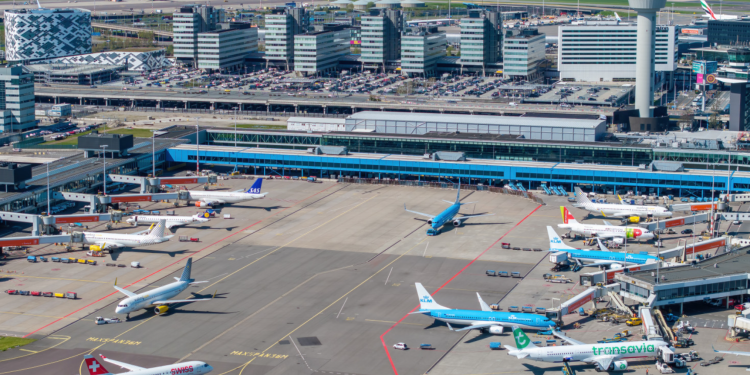 Amsterdam Schiphol Havalimanı zam hazırlığında