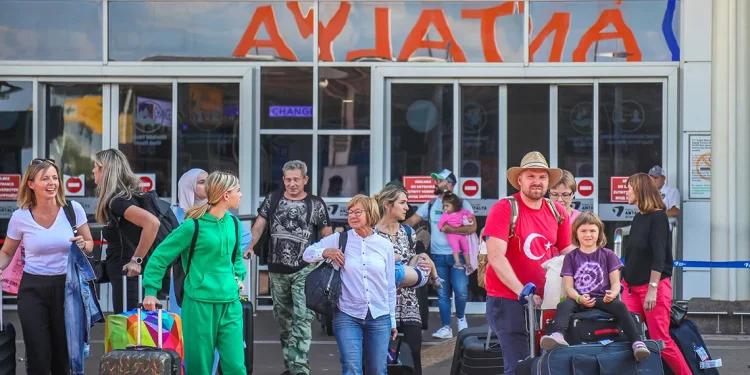 Türkiye’ye tatil turu düzenleyen o şirket iflas etti!