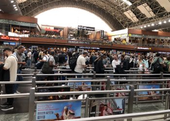 126 milyon yolcu havalimanlarından geçti