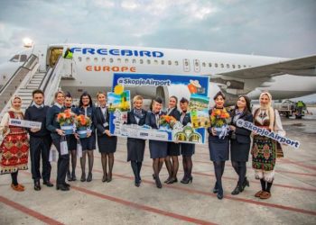 Freebird Airlines Almanya ile Üsküp arasında hava köprüsü kurdu