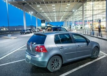 Havalimanındaki bu aracın otopark ücreti 200 bin avroyu geçti