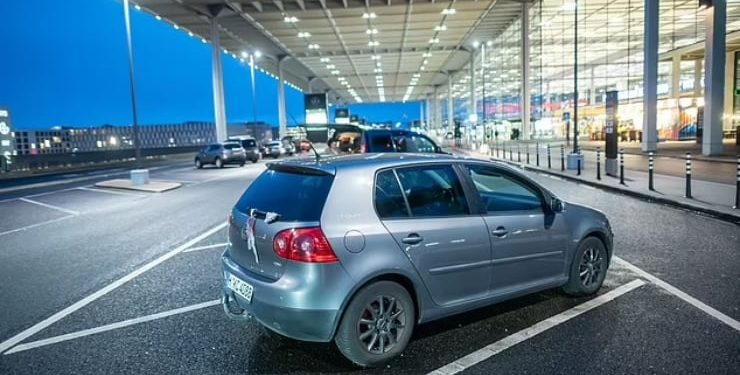 Havalimanındaki bu aracın otopark ücreti 200 bin avroyu geçti