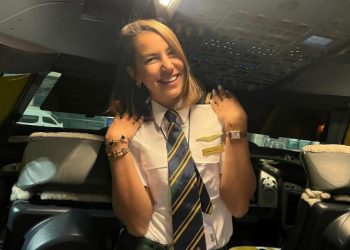 Dünyanın en büyük yolcu uçağının kokpiti O’na emanet