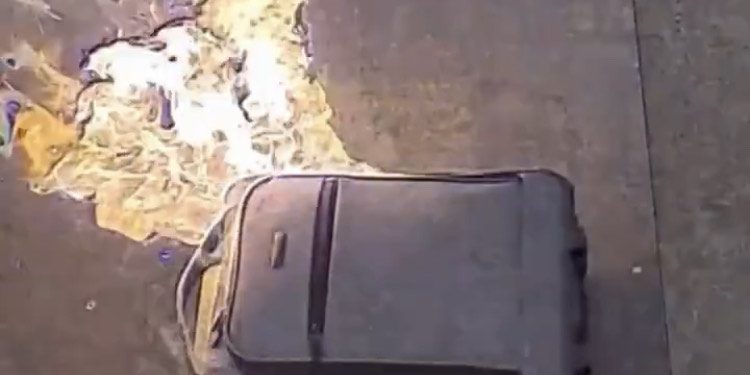 Tallinn Havalimanı’nda patlayan powerbank valizi tutuşturdu!