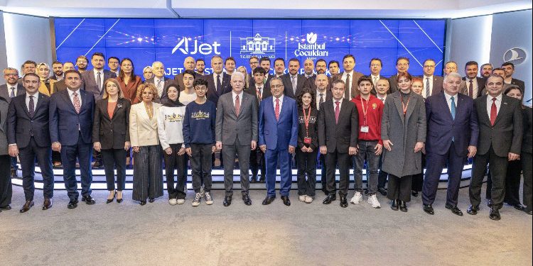 Ajet’ten “Türkiye Yüzyılı Çocukları” projesine katkı