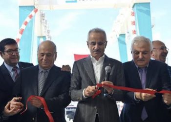 ‘Ben bakanım her yeri ben açarım’  Özcan YAŞAR yazdı…